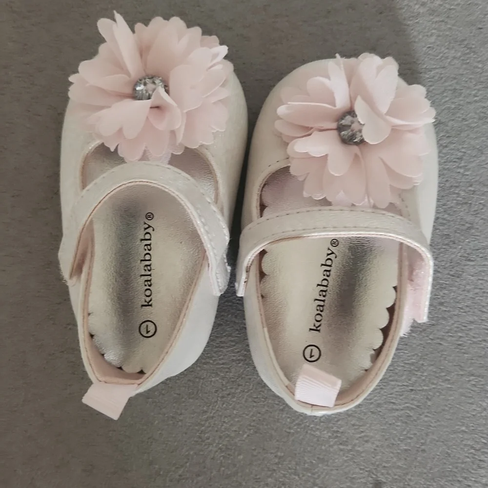 Koala baby Mary Jane shoes baby girl size 1 light pink